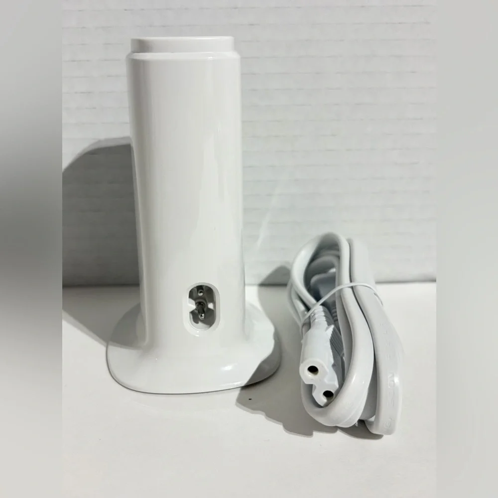 5 Port USB Charging Tower Power Adapter Cord AC/DC White AARP GQ20-050400-EA NEW